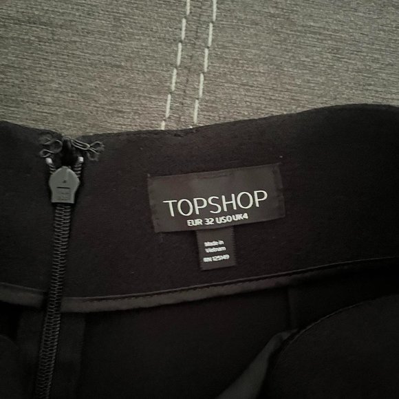 Black Flared Pants With Belt - Picture 5 of 5